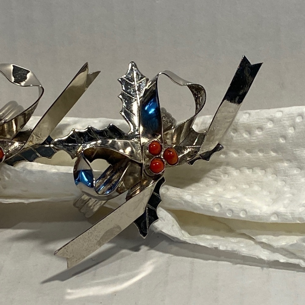 Silver napkin rings bow tie holly silver-plated brass Christmas - Picture 9 of 10